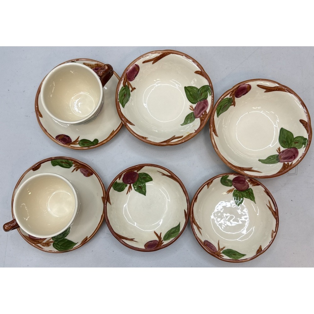 VTG Franciscan Apple 2 Cups 2 Saucers 2 Cereal 2 Fruit Bowls 8pc England READ
